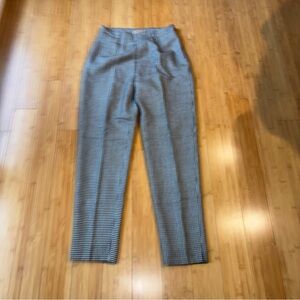 Career Houndstooth wool blend fully lined size 8 runs smaller pants